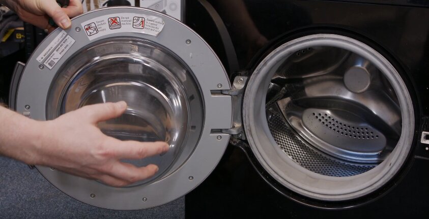 Замена стекла люка в дверце стиральной машины. Цены от 1000 рублей